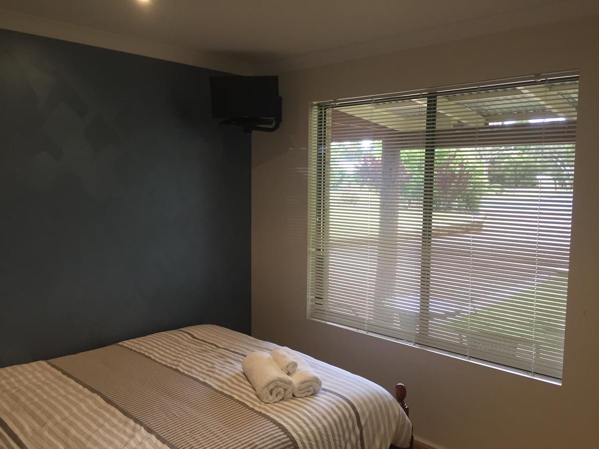 בסלטון Kalgaritch Shortstay Accomodation מראה חיצוני תמונה