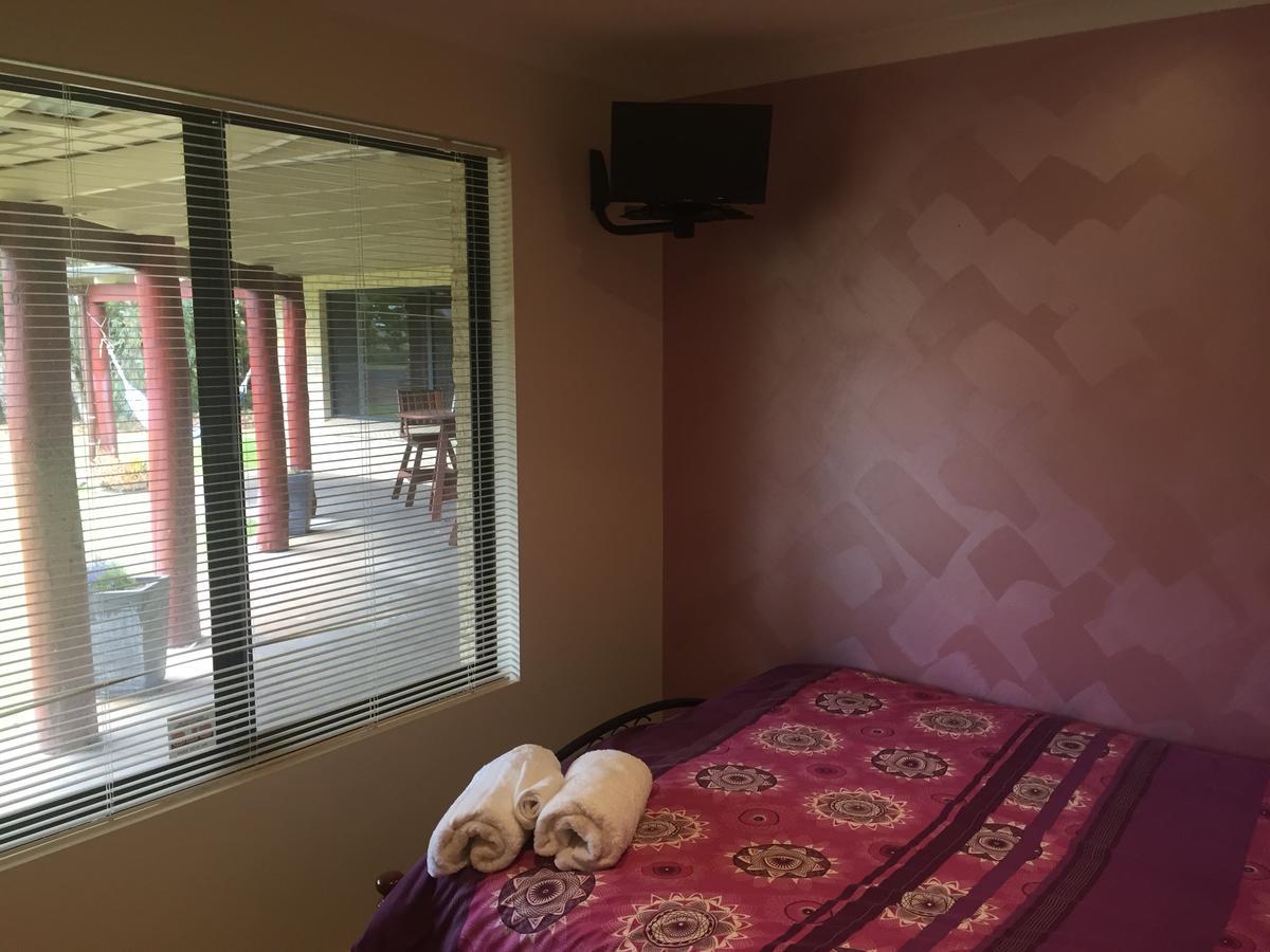 בסלטון Kalgaritch Shortstay Accomodation מראה חיצוני תמונה